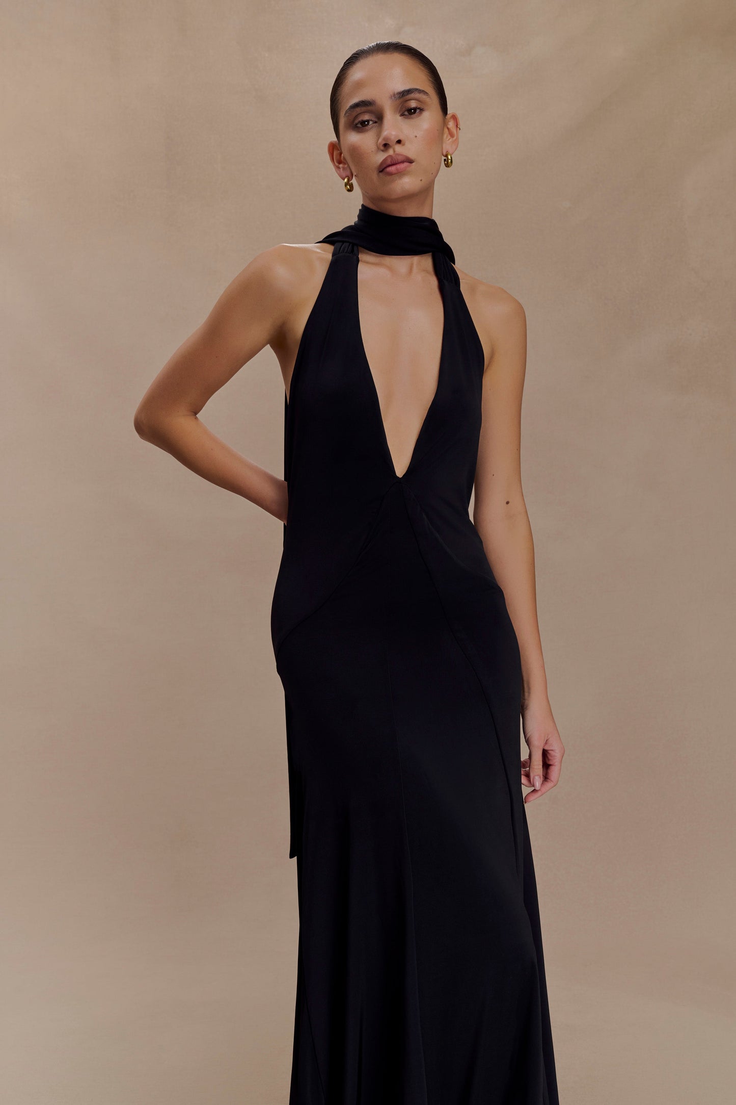 Robe Maxi Étroite Juliet avec Écharpe - Noir