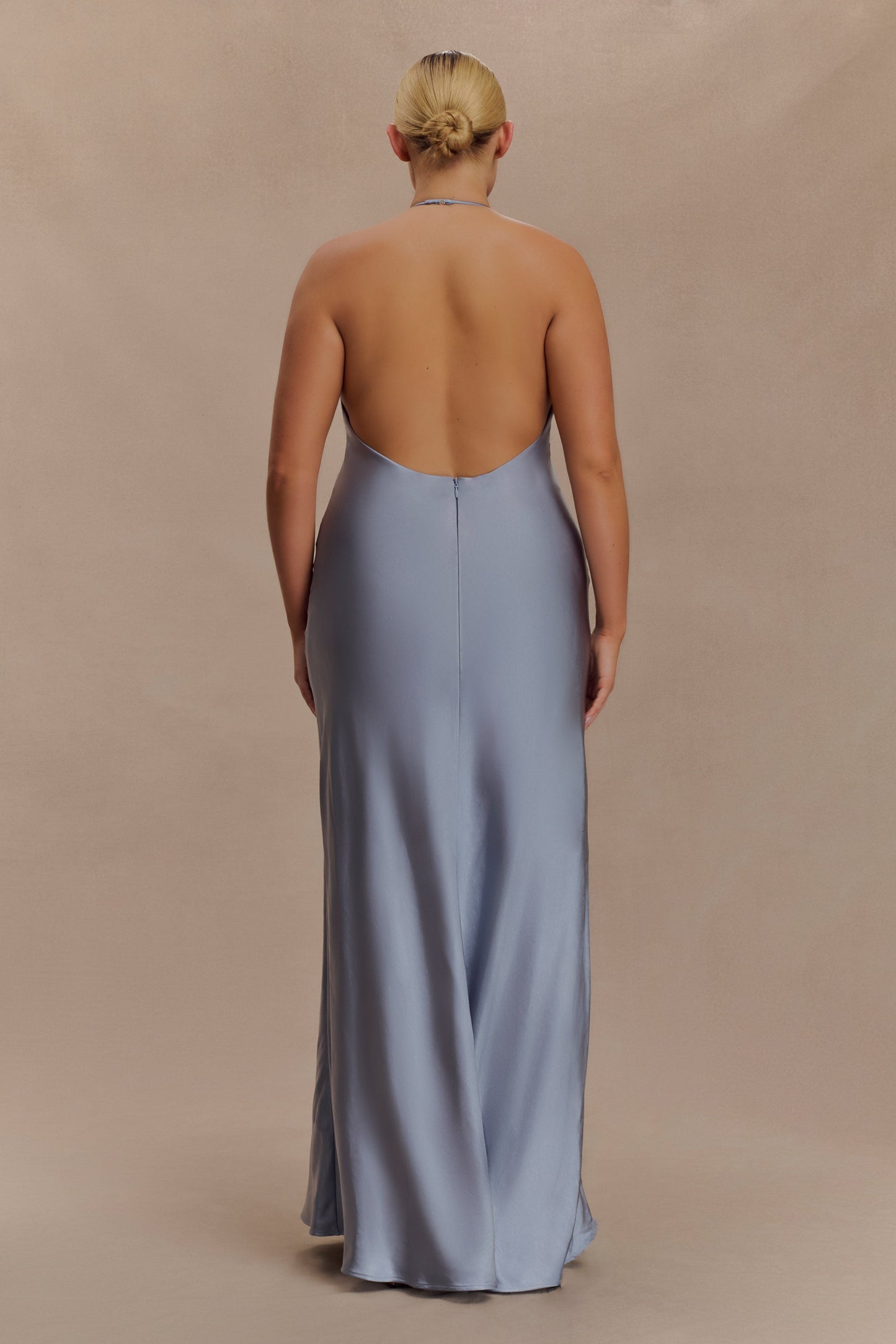 Bella Robe Maxi Satin Halter - Bleu Glacé