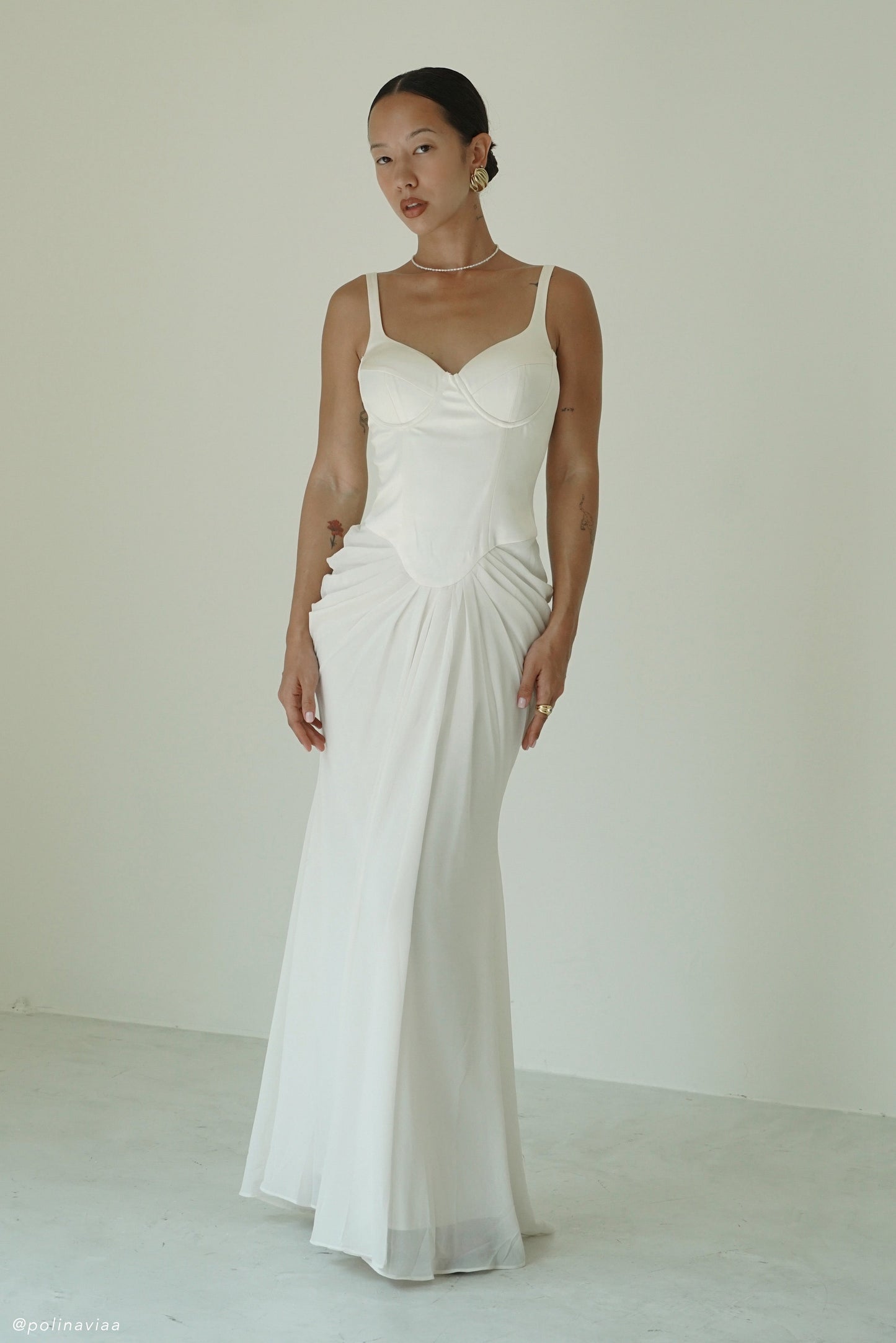 Robe longue en satin avec corset Leila - Ivoire