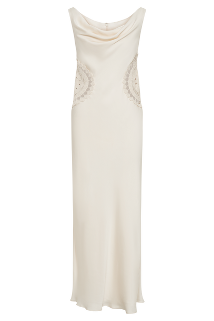 Kristina Robe Maxi en Satin avec Crochet - Ivoire