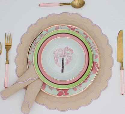 Serviettes en lin crème au beurre Blush, broderie et bordure rose poudré (lot de 4)