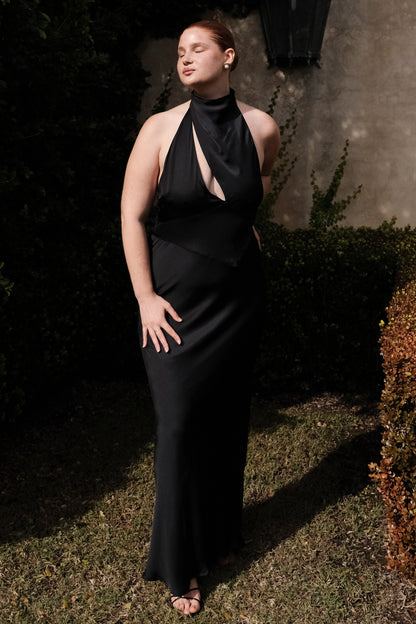 Robe Maxi Belladonna en Satin avec Décolleté Halter - Noir