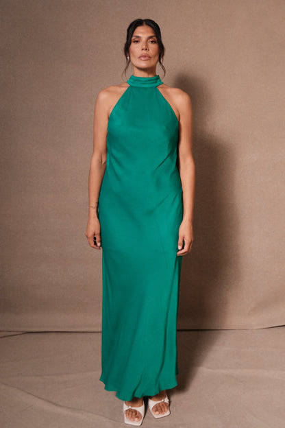 Claire Robe Maxi en Satin avec Décolleté Croisé et Fente - Verte