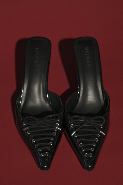 Joanne - Chaussures à talons à lacets en cuir verni - Noir