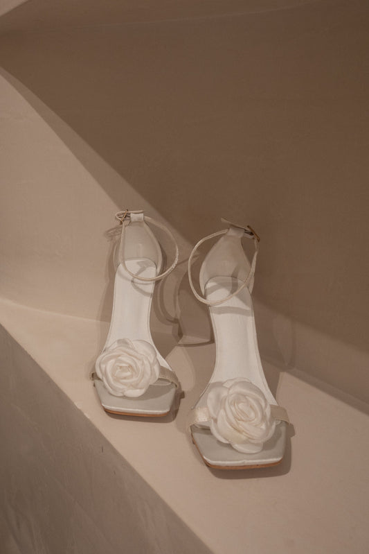 Lara Rose Satin Heel - Blanc