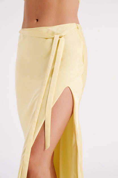 Jupe midi en satin Edie avec nœud - Jaune