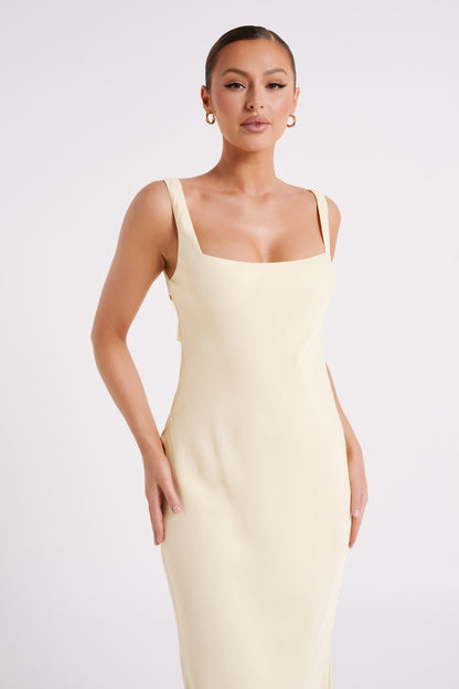 Ensley Robe Maxi en Satin - Jaune Clair