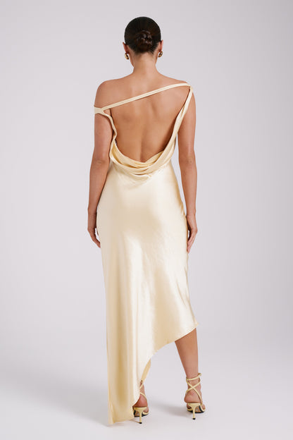 Robe Maxi Yvette à Bretelles avec Emmanchure Asymétrique - Couleur Beurre