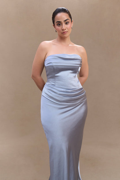 Jasmine Robe Maxi Satin Sans Bretelles - Bleu Glacé