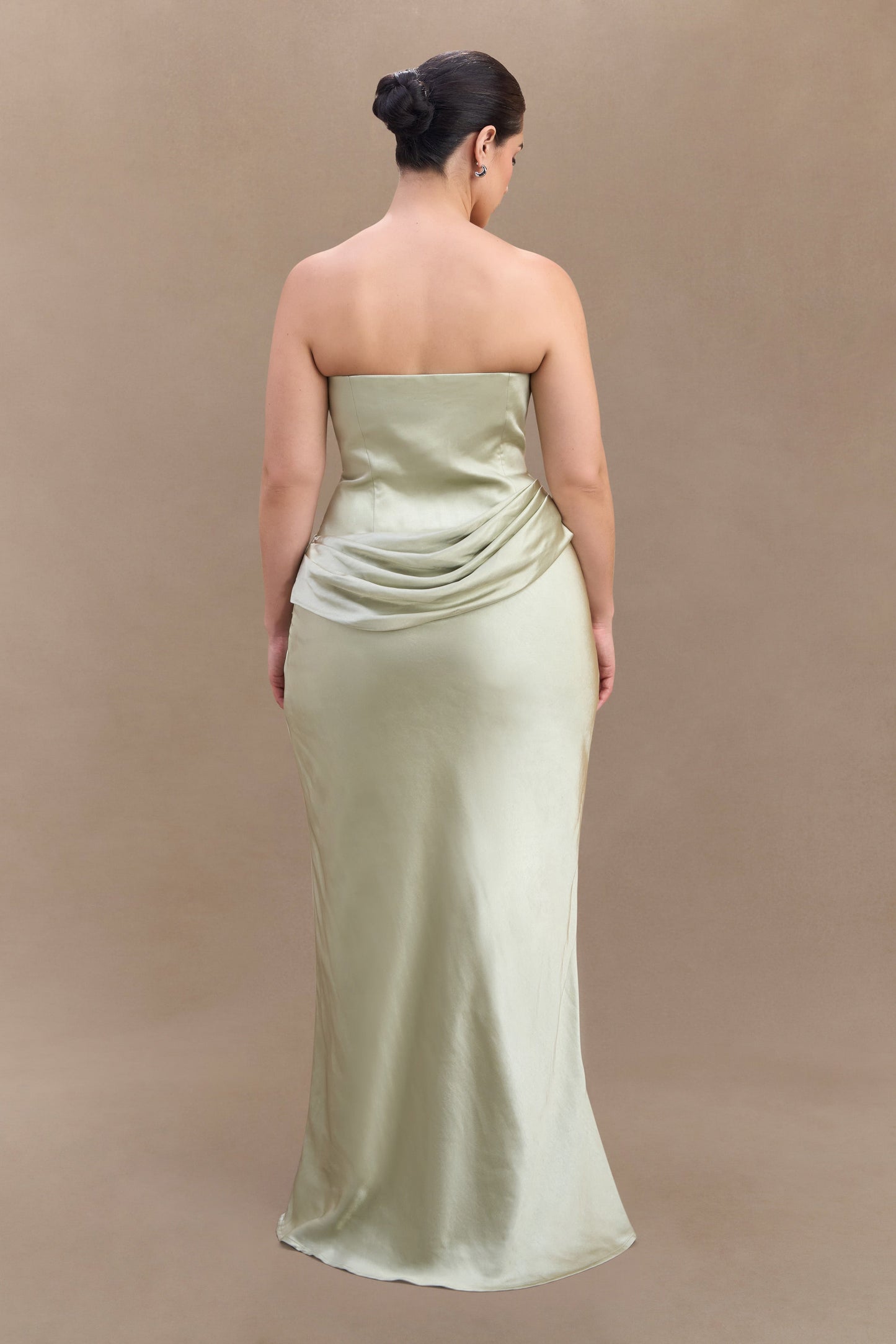 Jasmine Robe Maxi Satin Sans Bretelles - SAGE