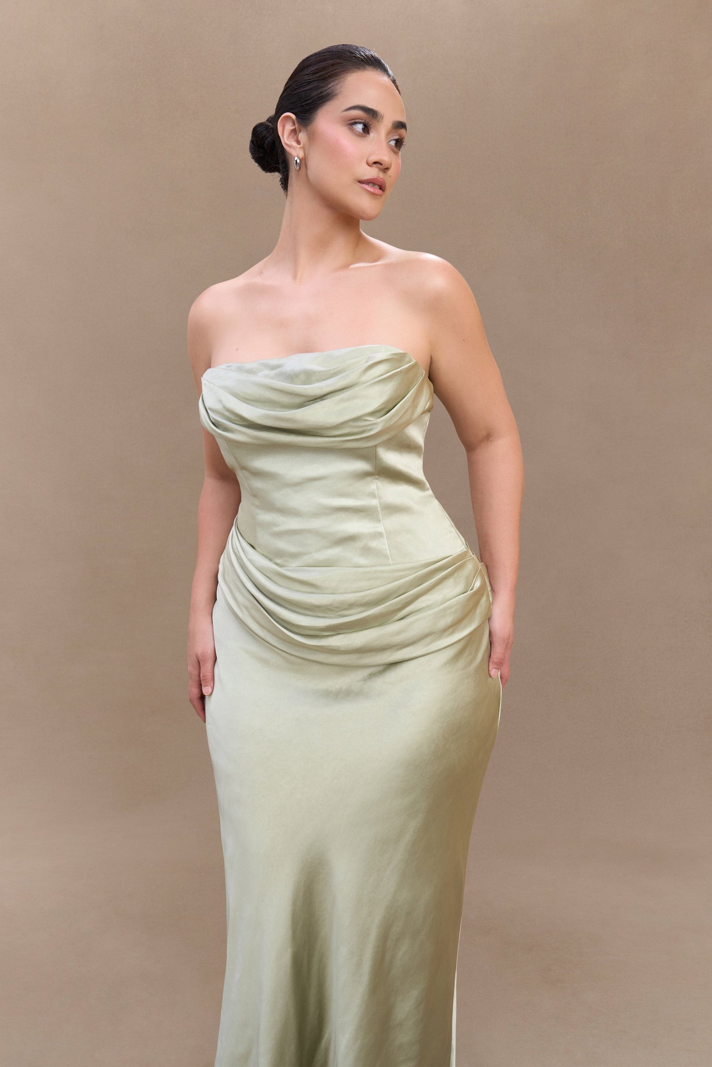 Jasmine Robe Maxi Satin Sans Bretelles - SAGE