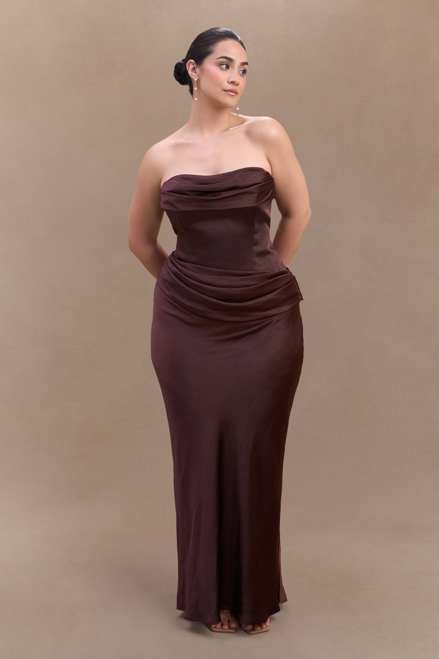Jasmine Robe Maxi en Satin Sans Bretelles - Chocolat Noir