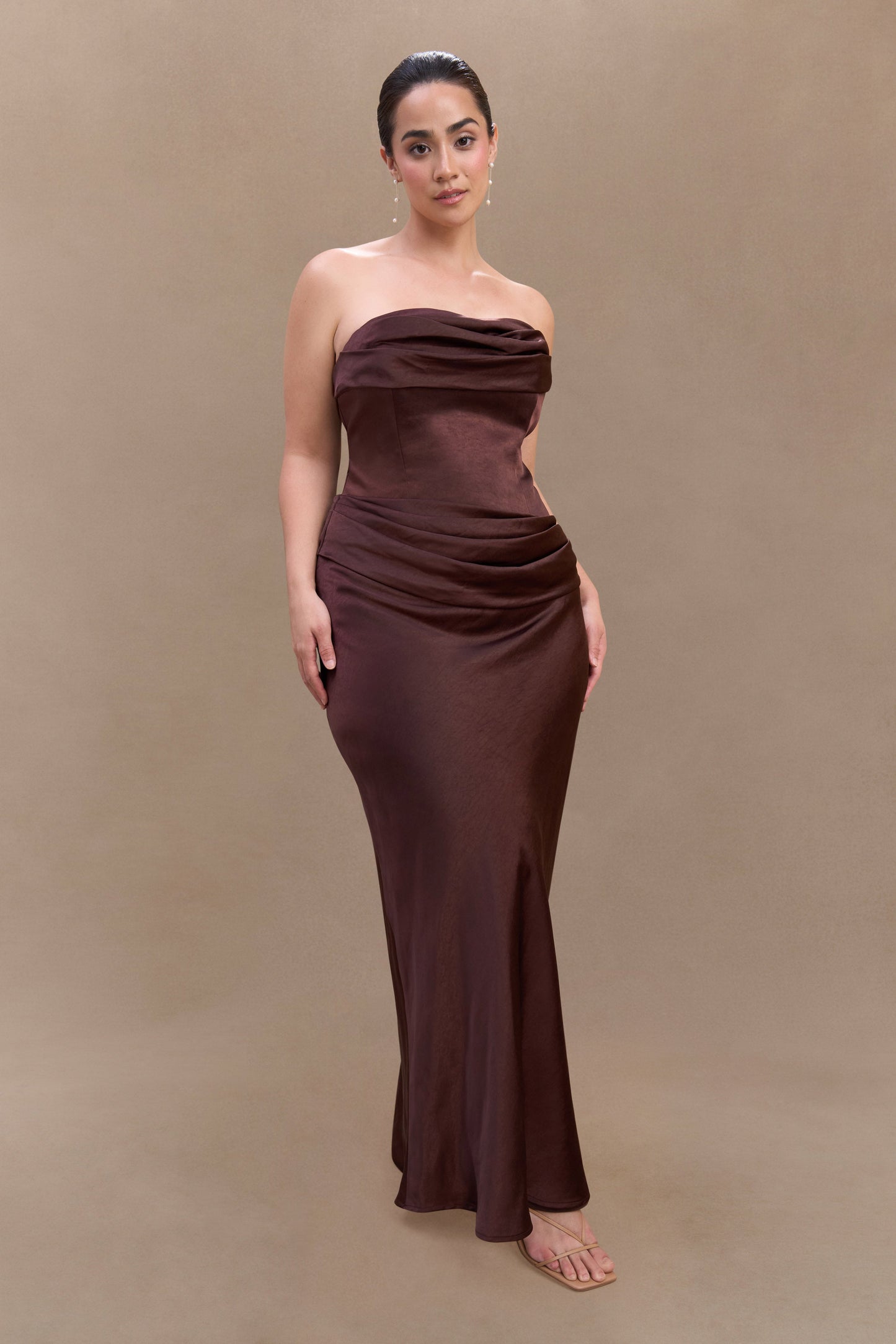 Jasmine Robe Maxi en Satin Sans Bretelles - Chocolat Noir