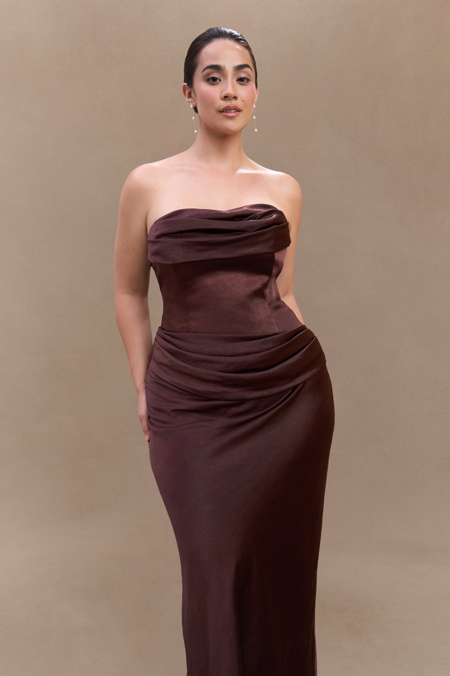 Jasmine Robe Maxi en Satin Sans Bretelles - Chocolat Noir
