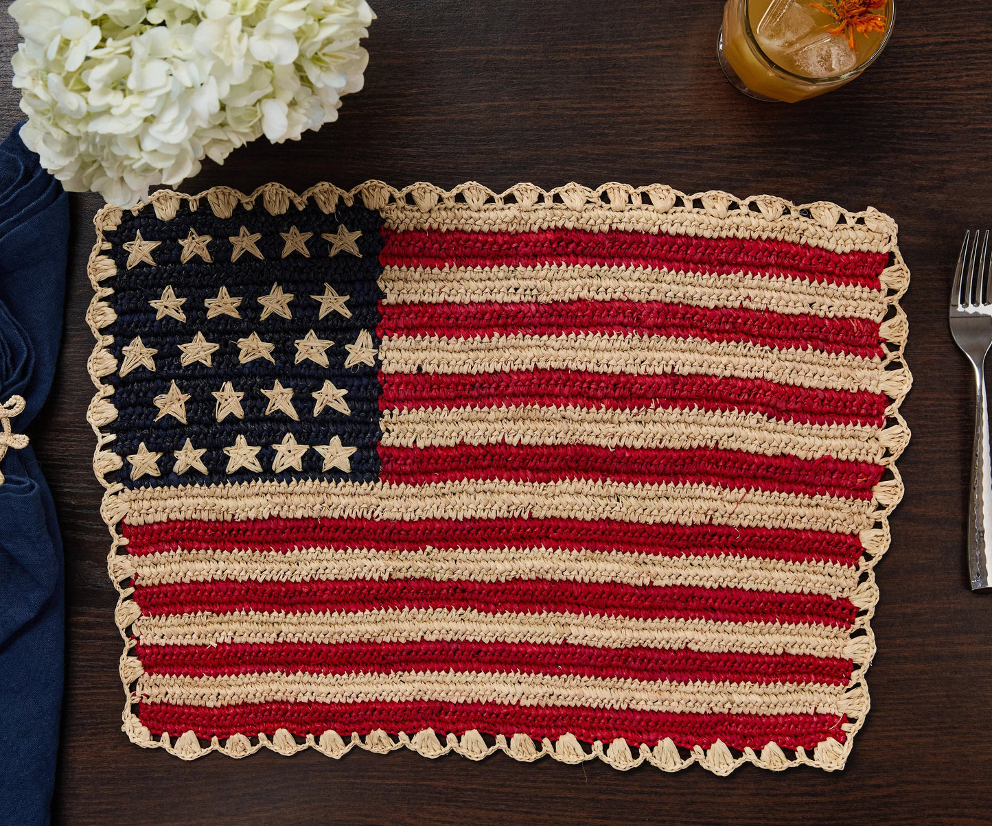 Sets de table Americana festonnés faits main - Lot de 4 - Motif élégant drapeau américain - Payton James X Tuckernuck