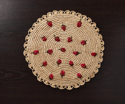Set de table rond en raphia crocheté à la main avec motif fraise dispersée