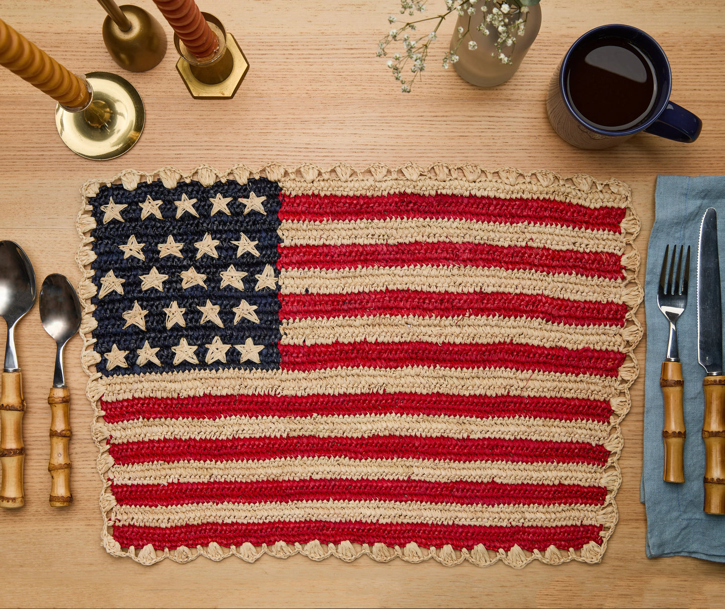 Sets de table Americana festonnés faits main - Lot de 4 - Motif élégant drapeau américain - Payton James X Tuckernuck