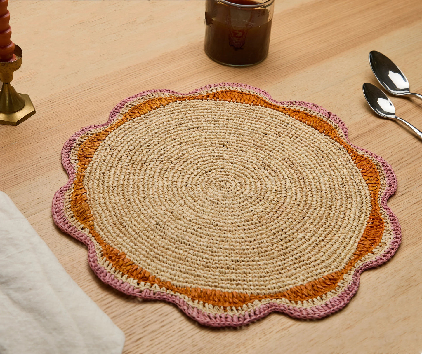 Set de table rond en raphia rose – 35,6 cm – Décoration de table pour fête de jardin et été
