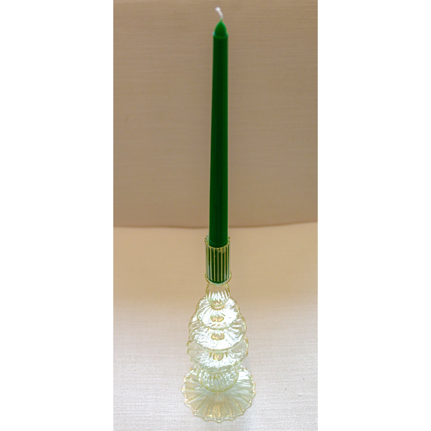 Bougie conique extra haute vert pin (1 boîte de 25 bougies)