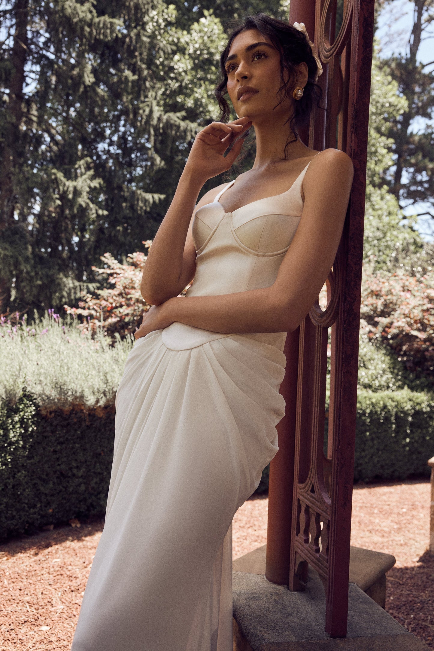 Robe longue en satin avec corset Leila - Ivoire