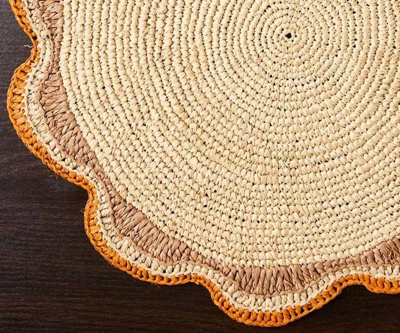 Set de table rond en raphia tressé – Set de table fait main au crochet pour décoration de fête de jardin, accessoire de table rustique en fibre naturelle