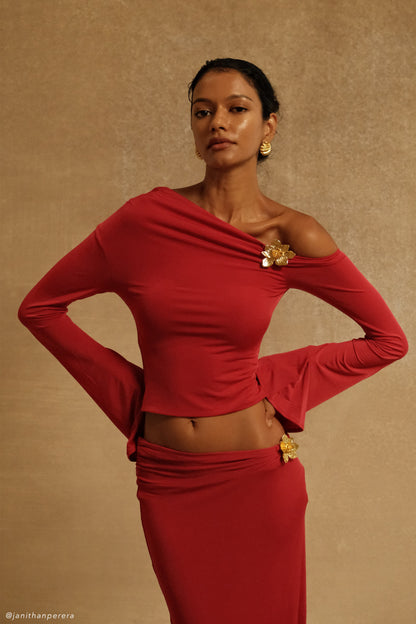 Top Ainsley asymétrique à manches longues avec ornements floraux - Rose fuchsia
