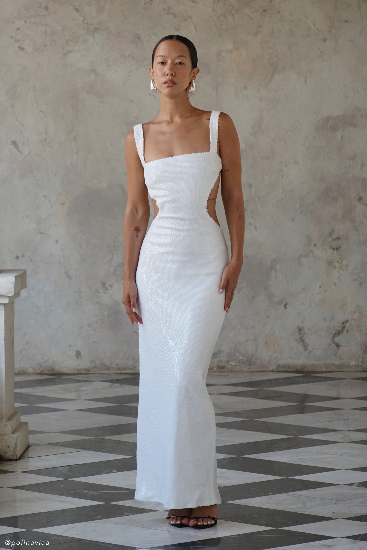 Adoria Robe Maxi Découpe et Strass - Blanche